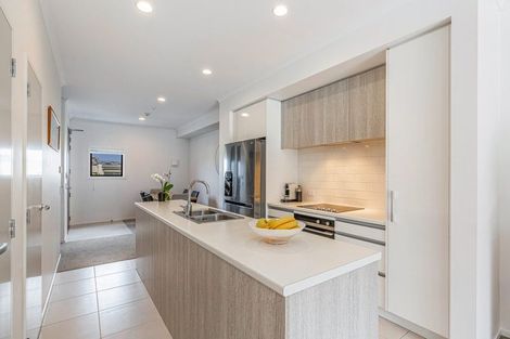 Photo of property in 17 Kanuka Road, Hobsonville, Auckland, 0616