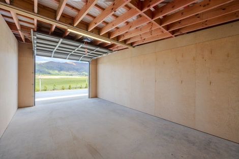 Photo of property in 16 Ranch Terrace, Wanaka, 9382