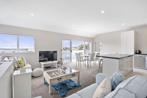 Photo of property in 28 Rakau Views, Orewa, 0931