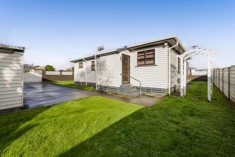 Photo of property in 102 Brecon Road, Stratford, 4332