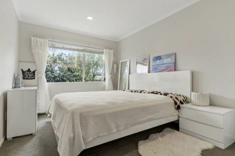 Photo of property in 2/19 Emyvalie Place, Dannemora, Auckland, 2016