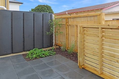 Photo of property in 90b Cambridge Terrace, Waterloo, Lower Hutt, 5011