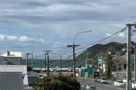 Photo of property in 144 Apu Crescent, Lyall Bay, Wellington, 6022