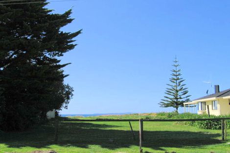 Photo of property in 47 Karewa Parade, Papamoa Beach, Papamoa, 3118