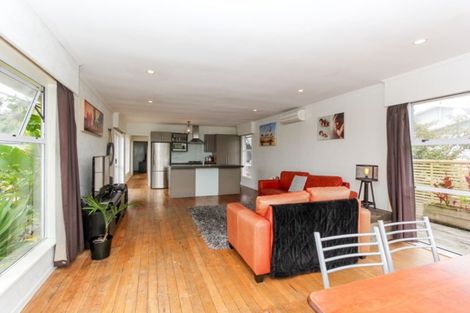 Photo of property in 3 Gordon Street, Glen Avon, New Plymouth, 4312