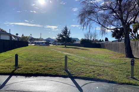 Photo of property in 7 Bahama Place, Hornby, Christchurch, 8042