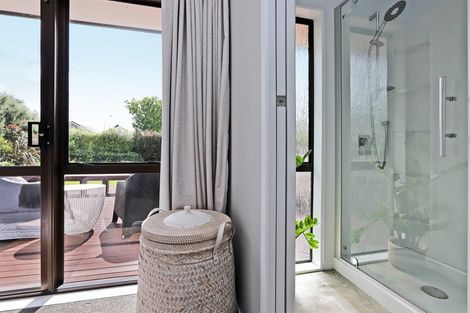 Photo of property in 2 Alley Place, Taradale, Napier, 4112