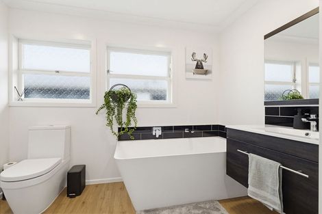 Photo of property in 270 Raeburne Street, Te Awamutu, 3800