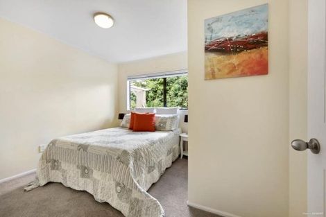 Photo of property in 2/16 Matisse Drive, West Harbour, Auckland, 0618