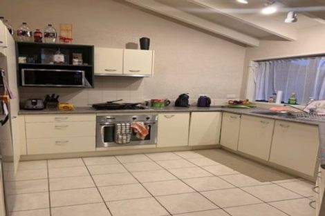 Photo of property in 86 Burswood Drive, Burswood, Auckland, 2013