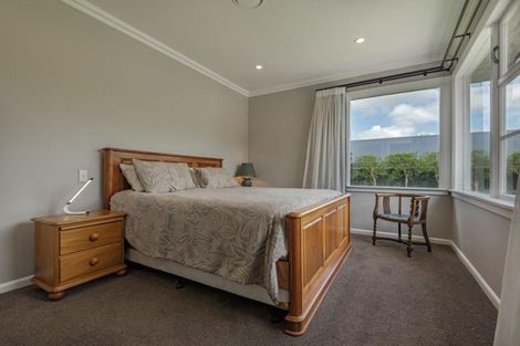 Photo of property in 8 Hughes Avenue, Hokowhitu, Palmerston North, 4410