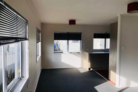 Photo of property in 40 Wickman Way, Mangere East, Auckland, 2024