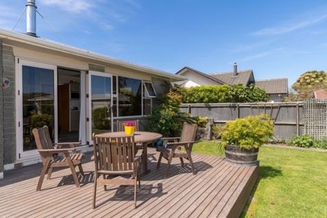 Photo of property in 33 Boston Avenue, Hornby, Christchurch, 8042