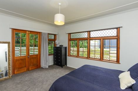 Photo of property in 42 Ferry Road, Clive, 4102