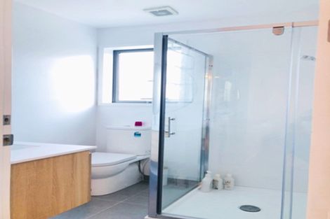 Photo of property in 74 Park Road, Glenfield, Auckland, 0629