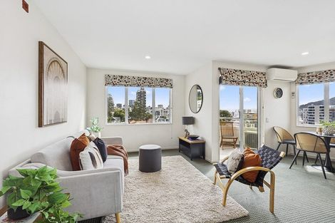 Photo of property in Winslow Apartments, 12/2 Ohiro Road, Aro Valley, Wellington, 6021