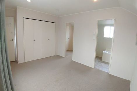 Photo of property in 10 Granville Drive, Massey, Auckland, 0614