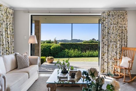 Photo of property in 44 Grace James Road, Pukekohe, 2120