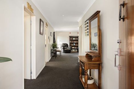 Photo of property in 57 Oteki Park Drive, Welcome Bay, Tauranga, 3112