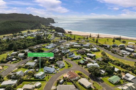 Photo of property in 104 Titiro Place, Onemana, Whangamata, 3691