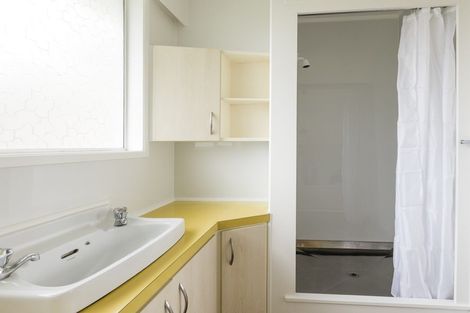 Photo of property in 18 Captain Scott Road, Glen Eden, Auckland, 0602