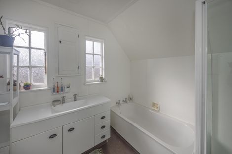 Photo of property in 76 Wharfe Street, South Hill, Oamaru, 9400