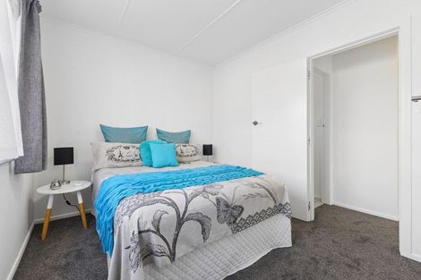 Photo of property in 15 Rice Crescent, Papakura, 2110