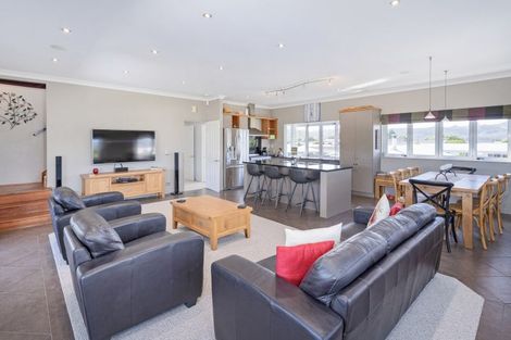 Photo of property in 2a Poplar Street, Whitianga, 3510