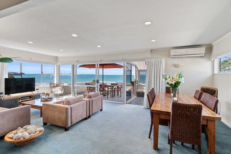 Photo of property in 58 Rothesay Bay Road, Rothesay Bay, Auckland, 0630