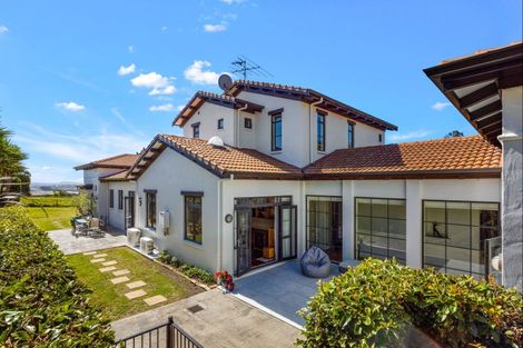 Photo of property in 21 Penwood Close, East Tamaki Heights, Auckland, 2016