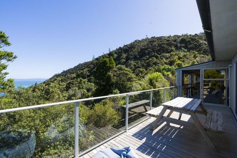 Photo of property in 14 Bay View Road, Whangarei Heads, Whangarei, 0174