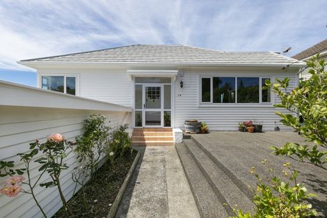 Photo of property in 14 Raumati Terrace, Khandallah, Wellington, 6035