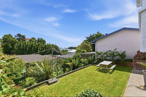 Photo of property in 6 Ridge Lane, New Plymouth, 4310
