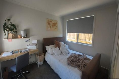 Photo of property in 67a Randwick Crescent, Moera, Lower Hutt, 5010