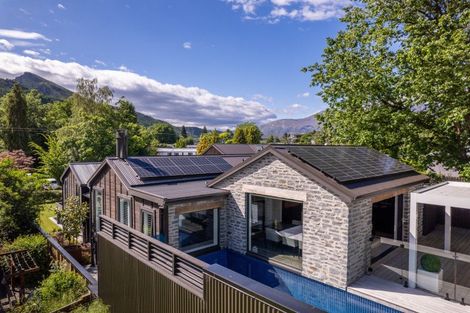 Photo of property in 4 Cardigan Street, Arrowtown, 9302