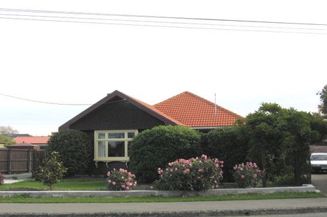 Photo of property in 38 Middlepark Road, Sockburn, Christchurch, 8042