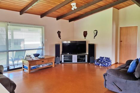 Photo of property in 4 Omutu Street, Oakura, Hikurangi, 0184