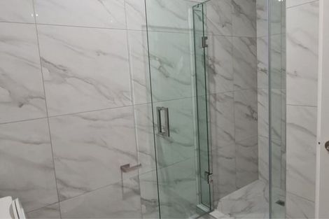 Photo of property in 20a Crestview Rise, Papakura, 2110