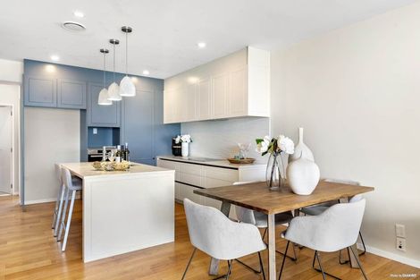 Photo of property in 1/69 Lake Road, Devonport, Auckland, 0624