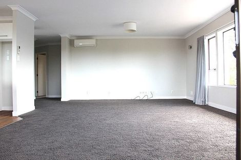 Photo of property in 32 Coronation Road, Hillcrest, Auckland, 0627