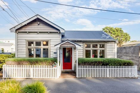 Photo of property in 152 Russell Terrace, Berhampore, Wellington, 6023