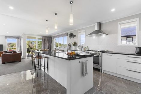 Photo of property in 43 Lakeside Terrace, Omokoroa, 3114