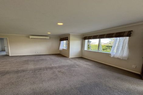 Photo of property in 1 Pickaberry Avenue, Karaka, Papakura, 2113