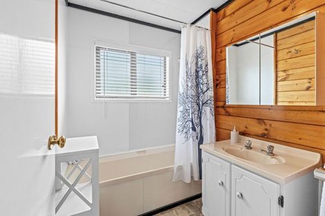 Photo of property in 11 Russell Street, Marton, 4710