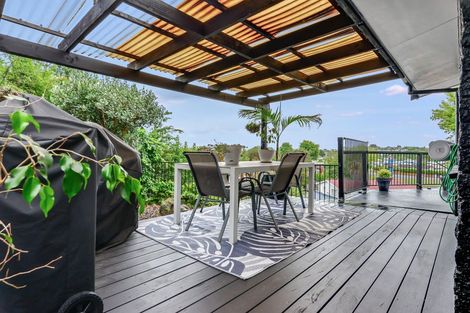 Photo of property in 11 Caernarvon Street, Dinsdale, Hamilton, 3204