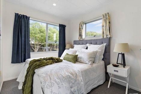 Photo of property in 43 Reynella Drive, Massey, Auckland, 0614