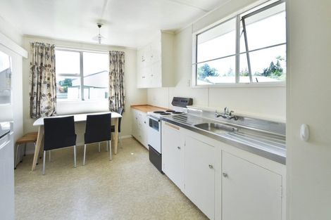 Photo of property in 2 Hunter Crescent, Twizel, 7901