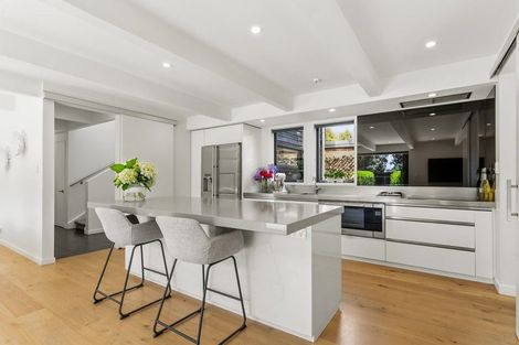 Photo of property in 190 Fendalton Road, Fendalton, Christchurch, 8052