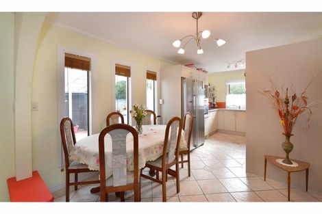 Photo of property in 34 Doment Crescent, Orewa, 0931