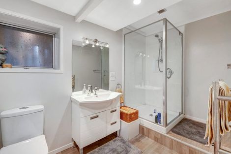 Photo of property in 6 Rakino Avenue, Manly, Whangaparaoa, 0930